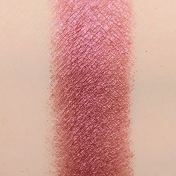 Mac Cranberry eyeshadow - Picture 4 of 10